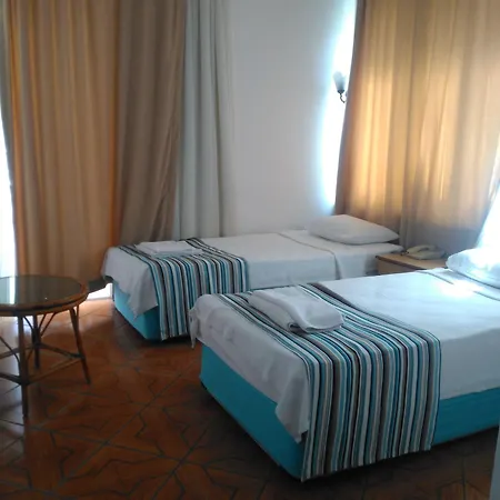 Miss Cleopatra Otel