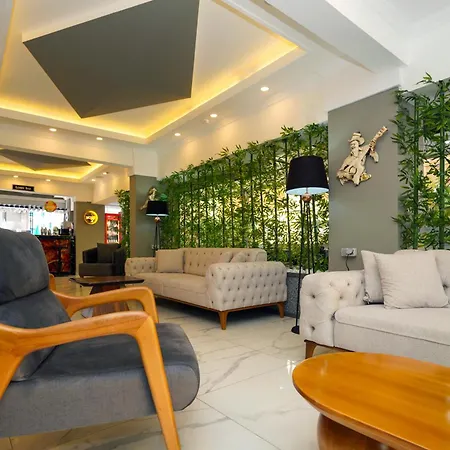Miss Cleopatra Otel